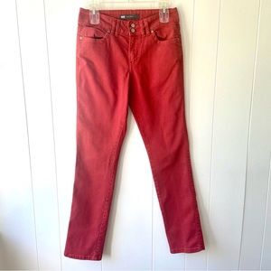 Levi’s Mid Rise Skinny Jeans Red Size 4M.